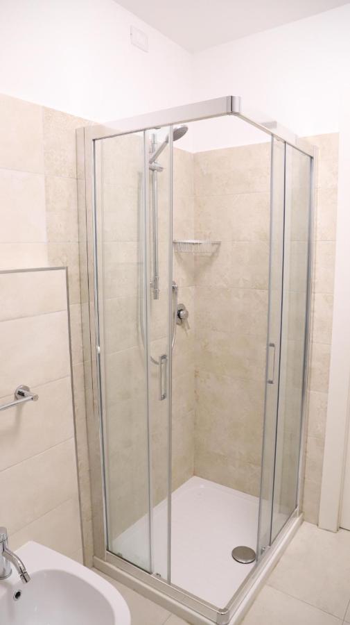 Condominio Diana Est- Gemini ビビオーネ エクステリア 写真